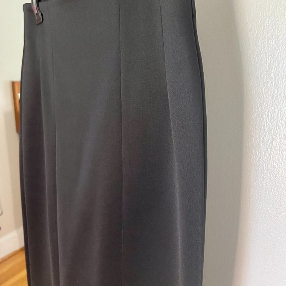 New York & Company Stretch High-Waisted Pencil Skirt in Black [10] - Picture 4 of 7